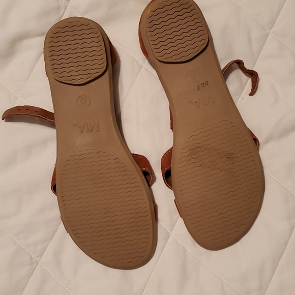 NWOT Boho Leather Moccasin Sandals - Picture 2 of 3
